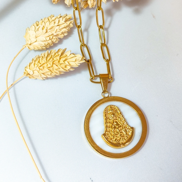 Gargantilla eslavones finos...