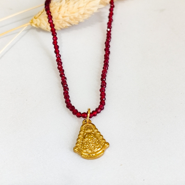 Gargantilla bolitas...