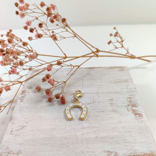 Colgante herradura blanca...