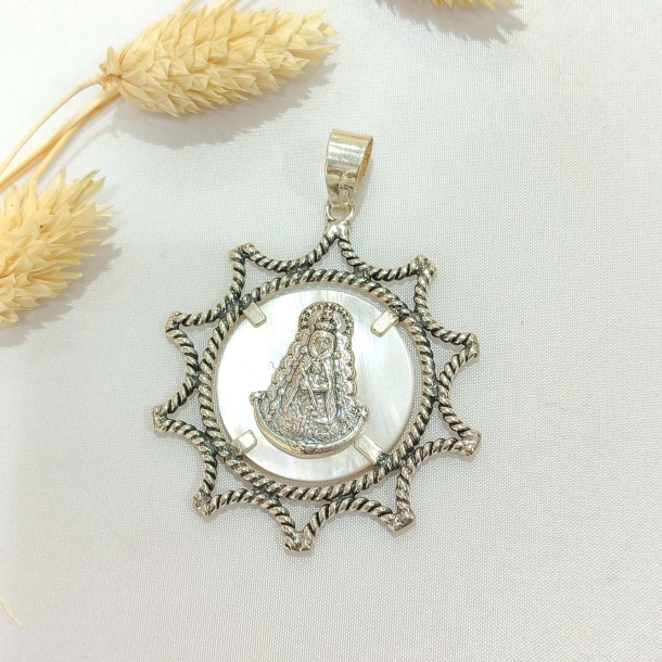 Medalla estrellada nácar...