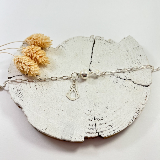 Pulsera cadena silueta...