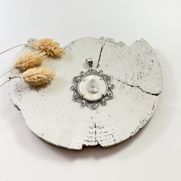 Medalla redonda nácar y...