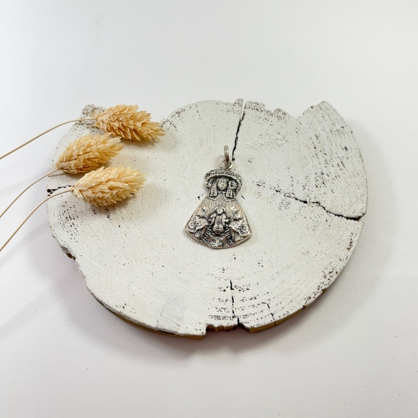 Medalla busto de pastora plata