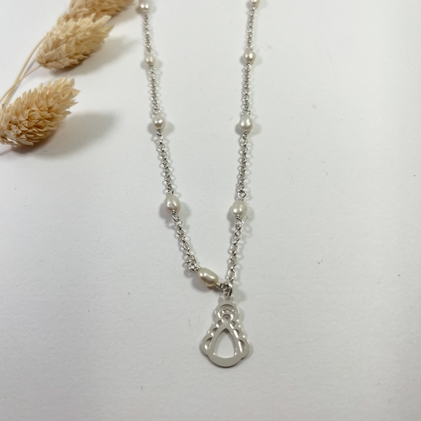 Gargantilla perlas y cadena...