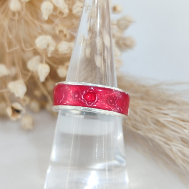 Anillo siluetas esmaltado...