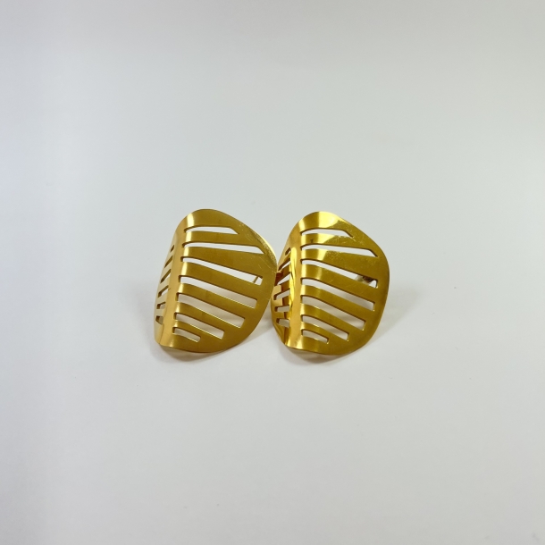 Pendinete círculo doblado y...