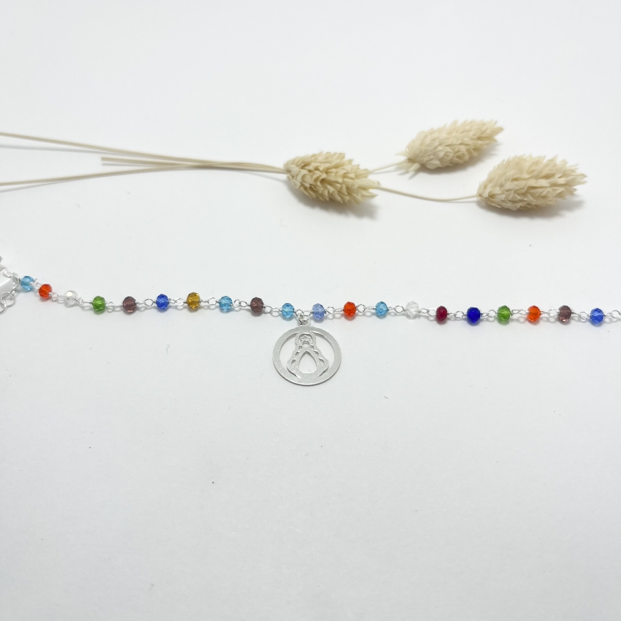 Pulsera plata,  cadena de piedras facetadas multicolor y silueta plana redonda 1,5cm virgen Rocío
