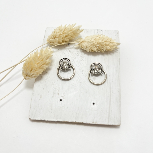 Pendiente aro herradura...