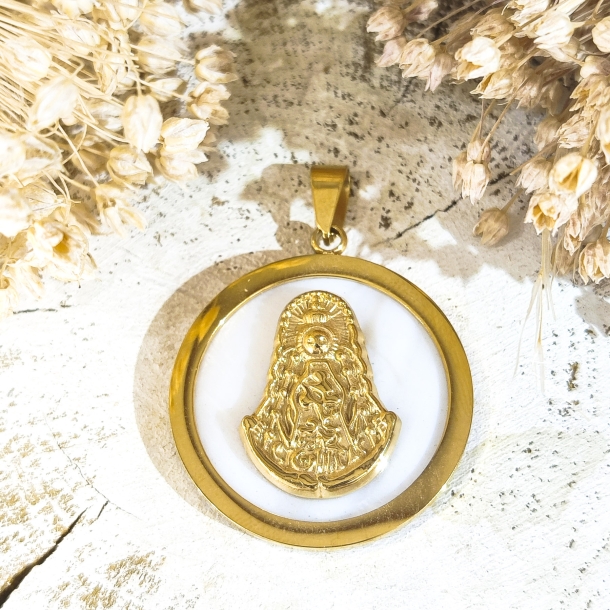 Medalla Virgen del Rocío...