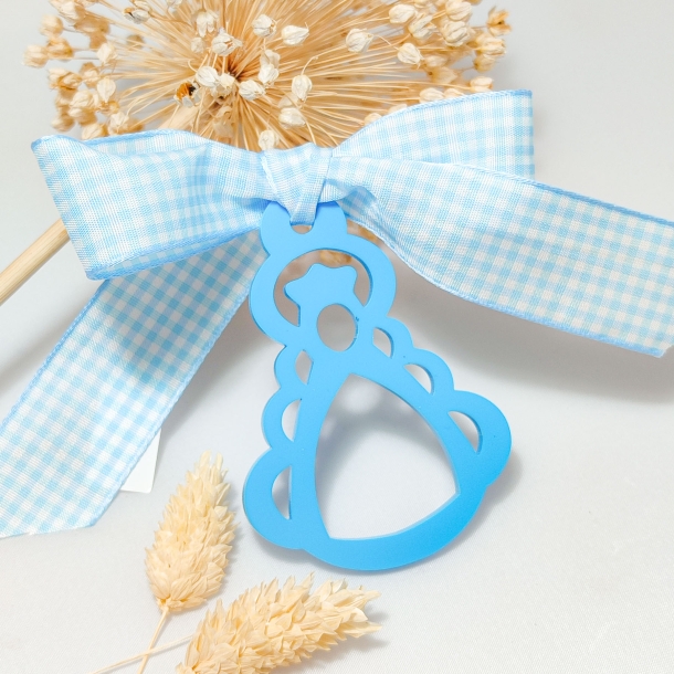 Medalla de cuna con silueta...