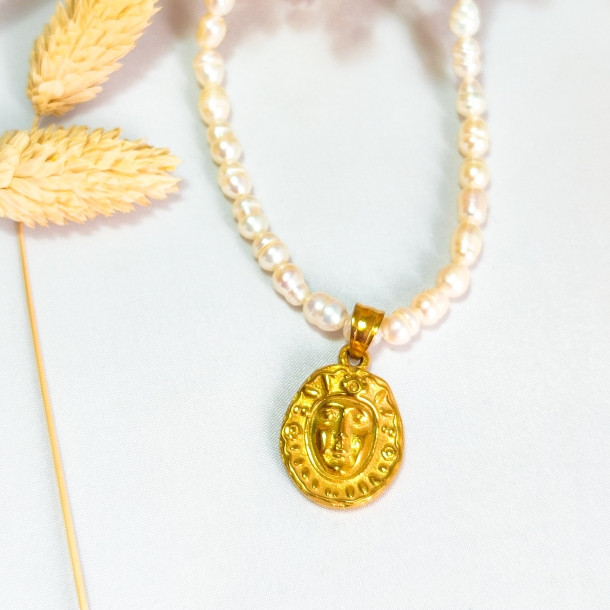 Gargantilla de perlas y...